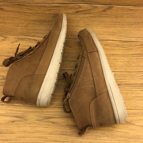 Vionic SHAWNA bootie, size 9, zip on booties - Picture 3 of 16